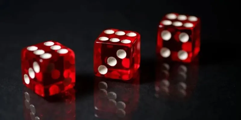 Dựa vào yếu tố may rủi chi phối nên hạn chế khả năng chiến thắng